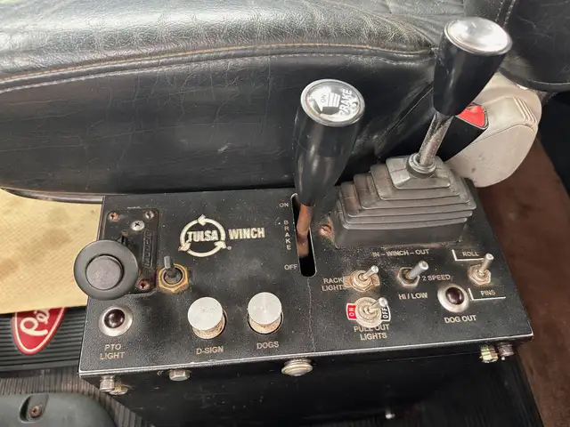 2014 PETERBILT 367 in Heavy Equipment in St. Albert - Image 8