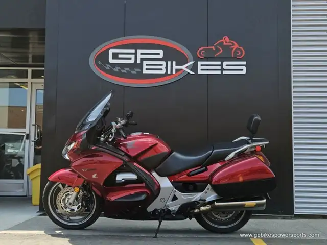 2008 Honda ST 1300A in Street, Cruisers & Choppers in Oshawa / Durham Region - Image 6