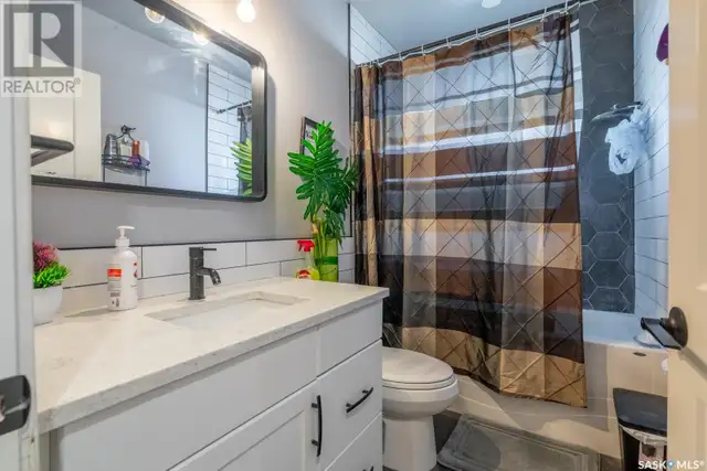 111 Montreal STREET N Regina, Saskatchewan in Houses for Sale in Regina - Image 18