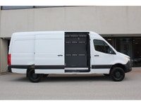 4X4 - RARE FIND SPRINTER 170 FULL SIZE - 4X4!!! 2019 MERCEDES SPRINTER 2500 - HIGH ROOF -- 4X4 WITH... (image 3)