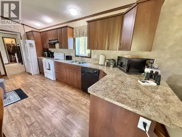 2305 MURRAY ROAD Quesnel, British Columbia in Houses for Sale in Quesnel - Image 11