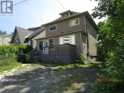 Vacant 2-storey, 4 bedroom, 1 bath, character home priced to sell. New front and back decks, door of...