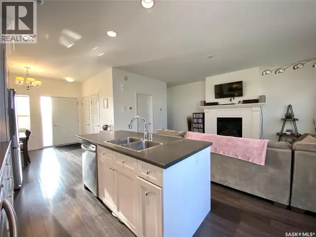 A & B 422 St Mary STREET Esterhazy, Saskatchewan in Houses for Sale in Regina - Image 32