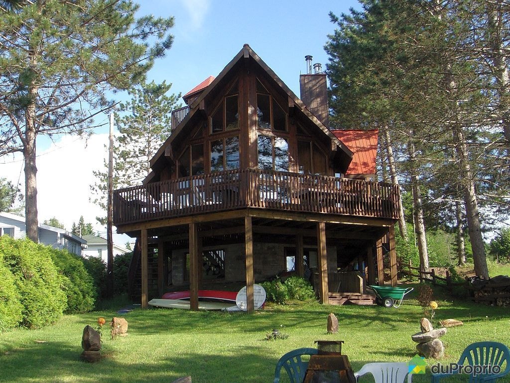 $1,199,000 - Cottage for sale in Lac-des-Plages — photo 1