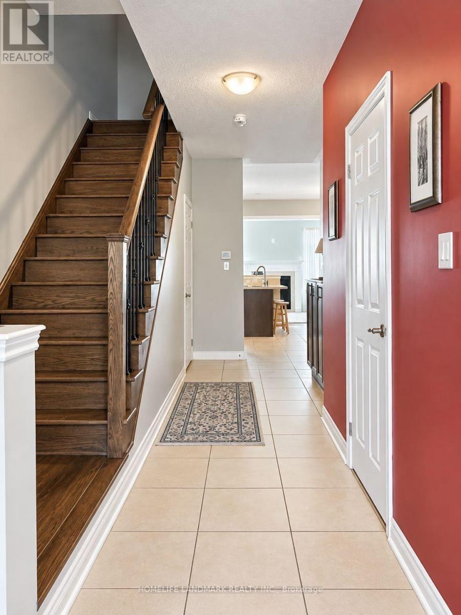 91 HUGUENOT ROAD Oakville (GO Glenorchy), Ontario 5