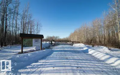 Here is a 0.186 Acre site in Lake Arnault RV resort that is ready to enjoy! Located up in a quiet cu...