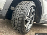 The advertised vehicle price is based on a promotional finance offer. Customers who purchase the veh... (image 9)