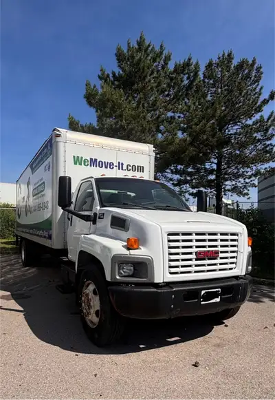 24' GMC C7500 Moving Truck with a pull out ramp starts and runs fine, not safetied.