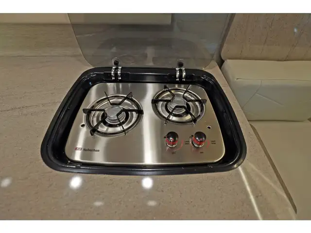 2023 Entegra Coach Qwest 24N B+ Mercedes turbo diesel 2023 NEUF in RVs & Motorhomes in Laval / North Shore - Image 9