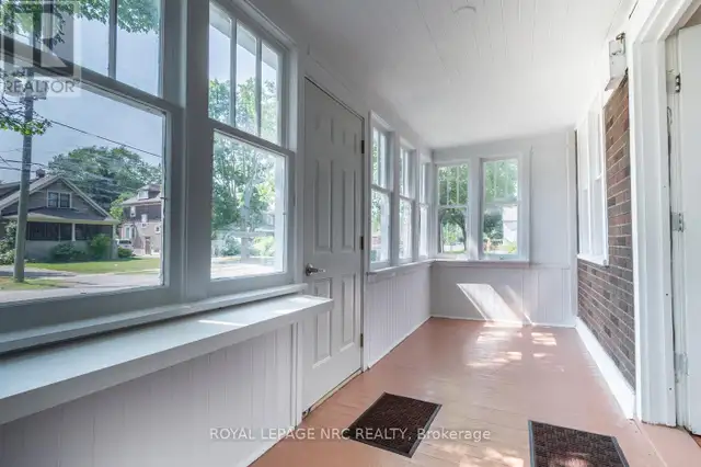 29 ERIE STREET Port Colborne (Main Street), Ontario in Houses for Sale in St. Catharines - Image 7