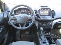 Thanks for viewing our South View Motors Inventory! 2017 FORD ESCAPE 4WD SE PKG + APPLE CARPLAY + NA... (image 1)