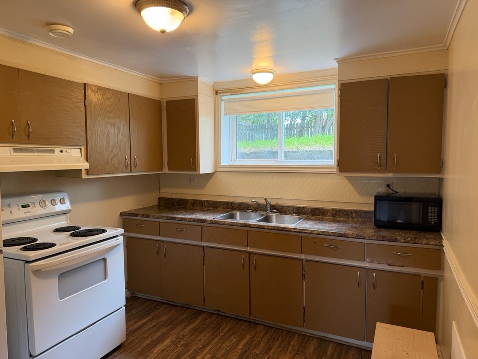 Nice two bedroom apartment in city centre. Heat included!! 2