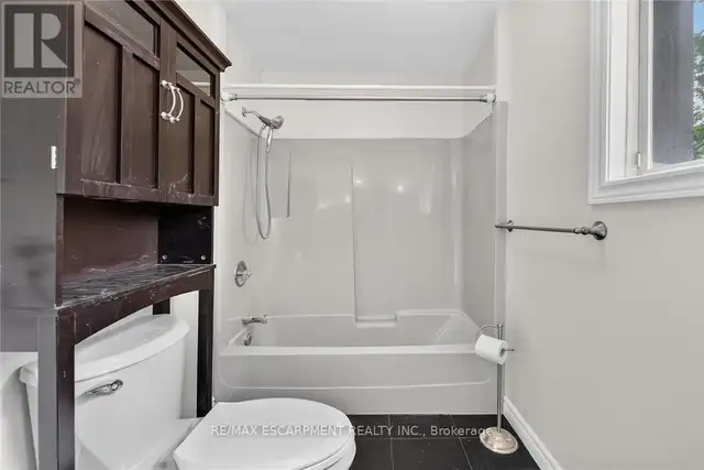 233 NORTH CAYUGA STREET W Haldimand (Dunnville), Ontario in Houses for Sale in Hamilton - Image 31