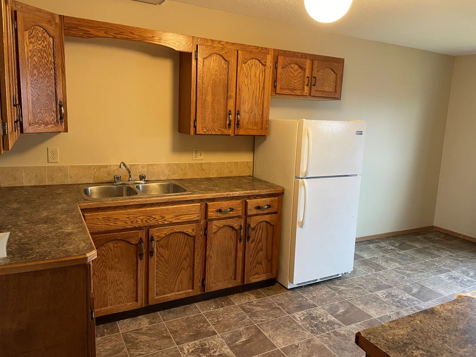 Charming 4-Bedroom Duplex in Red Deer 3