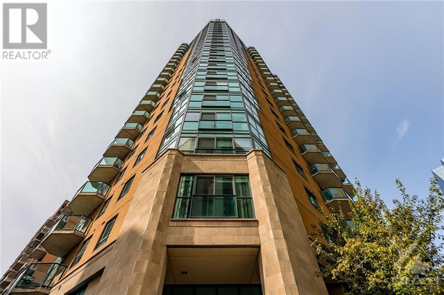 445 LAURIER AVENUE W UNIT#1802 Ottawa, Ontario in Condos for Sale in Ottawa - Image 2