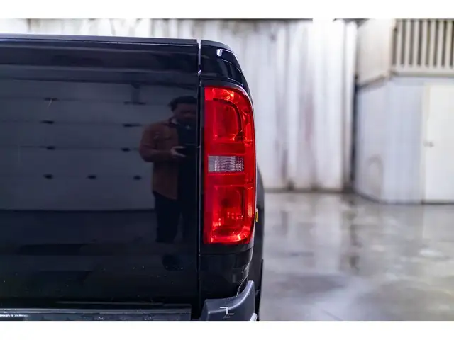2017 Chevrolet Colorado 4x4 Crew Cab WT Longbox PSeat BCam in Cars & Trucks in Red Deer - Image 10