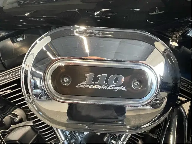 2013 Harley-Davidson CVO Road King 110TH ANNIVERSARY CVO/110 TWI in Street, Cruisers & Choppers in North Bay - Image 12