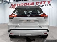 This Nissan Kicks delivers a Regular Unleaded I-4 1.6 L/98 engine powering this Variable transmissio... (image 3)