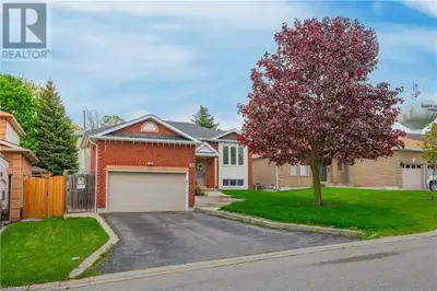 57 OAK HILL Drive Unit# LOWER Cambridge, Ontario