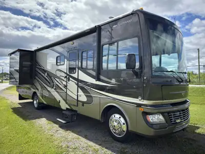***Consignation / Payez une seule taxe !!*** Motorisé classe A 2011 Fleetwood Bounder 35H full paint...