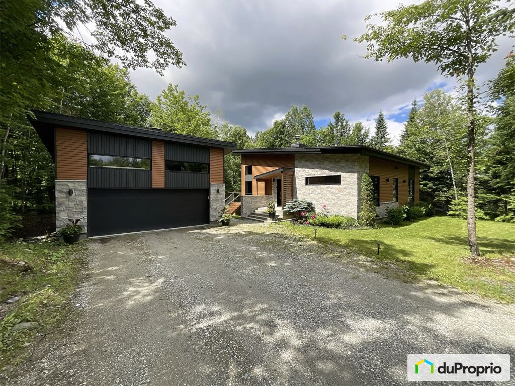 $1,059,900 - Bungalow for sale in Eastman — photo 2