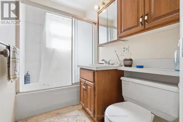 103 MARLBOROUGH AVENUE Kitchener, Ontario in Houses for Sale in Kitchener / Waterloo - Image 27