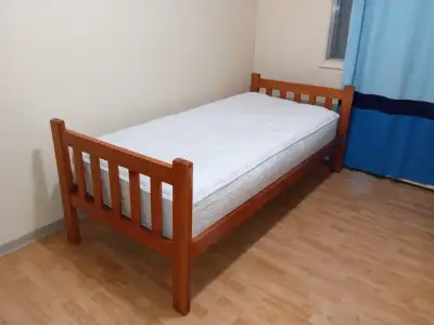 CENTRAL LOCATION, ........... Low RENT, Low DEPOSIT Pvt. ROOMS, BACH, 1 and 2 BDRM SUITES from $550/...