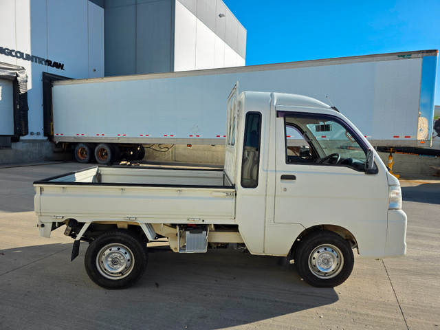 2008 Daihatsu Hijet JUMBO AWD Auto Clean Mini Kei Truck in Cars & Trucks in Calgary - Image 4