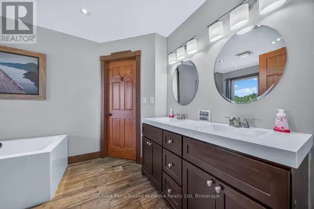 64 MCCORDS ROAD McKellar, Ontario in Houses for Sale in Barrie - Image 16