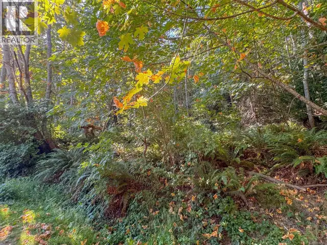 Lot 7 The Strand Gabriola Island, British Columbia in Land for Sale in Nanaimo - Image 9