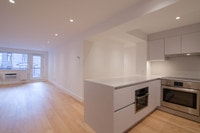 Akelius three bedroom apartment for rent. Located near Drummond and Sherbrooke in the Downtown - McG... (image 3)