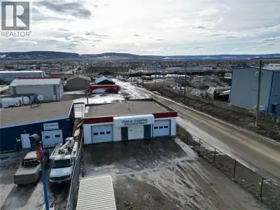 Excellent opportunity - Great value! 1700 sq ft shop, 10 ft ceilings, 2 bays, 2 x 9ft doors with ope...