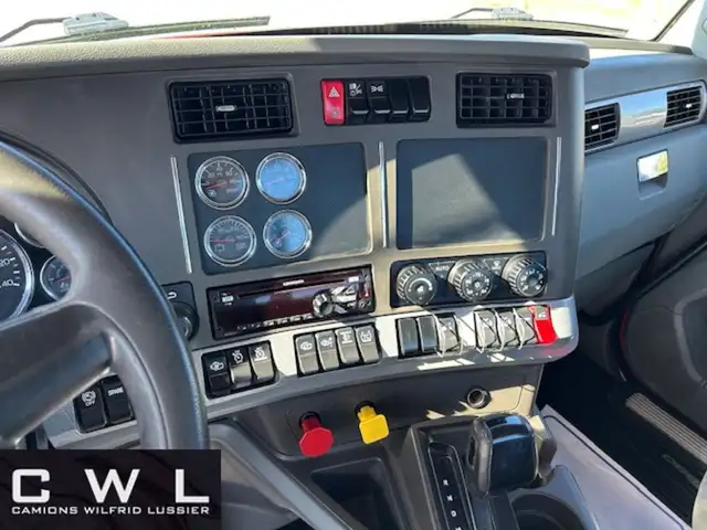 2018 Kenworth T880 in Heavy Trucks in Longueuil / South Shore - Image 8