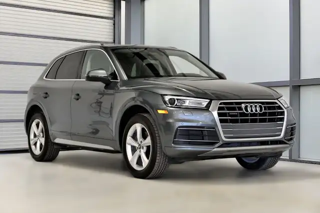2018 Audi Q5 Progressiv / Panoramic Roof / Quattro / Low Mileage / Inspected