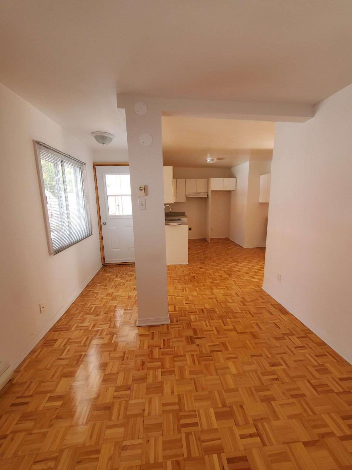 Logement à louer 41/2 haut duplex, Plateau, Brébeuf- Mont-Royal — photo 2