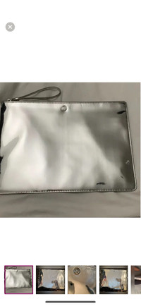 LARGE LULULEMON POUCH