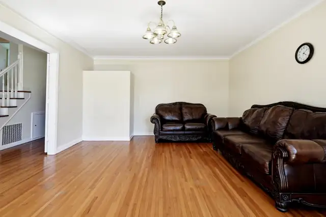 5 Bedrooms & 3 Bathrooms - Close to Wascana Park in Houses for Sale in Regina - Image 7