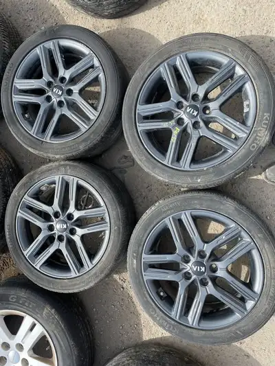 225/45R17 set of 4 Rims & Tires that came off a 2020 Kia Forte *Tire Size: 225/45R17 *Tread: 70-80%...