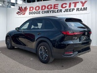This Mazda CX-70 MHEV boasts a Intercooled Turbo Gas/Electric I-6 3.3 L/200 engine powering this Aut... (image 1)