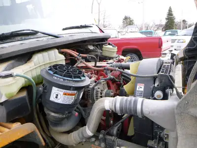 6.7L CUMMINS ENGINE THREE ENGINES FOR SALE 1. 2017 ISB 6.7L #B634 ENGINE #73965802 - 220 HORSEPOWER....