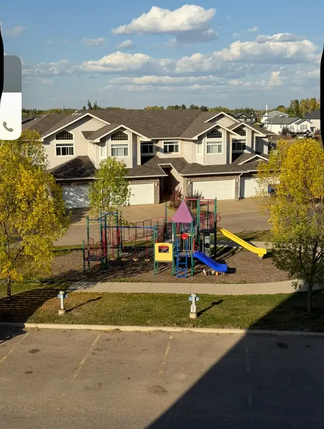 230 Wilson 2 Bed 2 Bath Condos Underground Parking in Long Term Rentals in Fort McMurray - Image 39