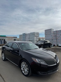 2013 Lincoln MKS AWD | One Owner | No Reported Accidents | Leather | Heated & Cooled Seats | Sunroof... (image 2)