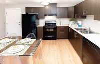 Broadstreet's Water's Edge offers 1 and 2 bedroom pet friendly apartments for rent, conveniently loc... (image 6)