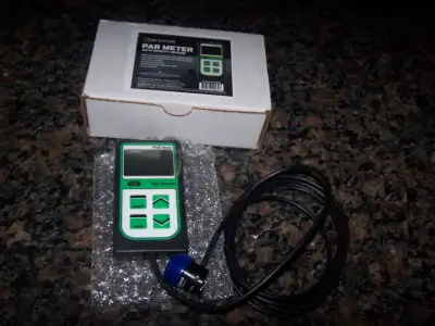 Sun System® PAR Meter with remote sensor (in/outdoor grow use), View more
