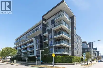 This is a spacious 663sf 1 bedroomm 1 bathroom unit with a huge covered balcony, heating and cooling...