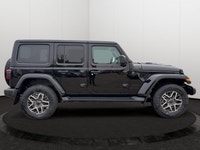 This 2025 JEEP WRANGLER 4-DOOR SAHARA has the following options Cloth Low-Back Bucket Seats, Remote... (image 5)