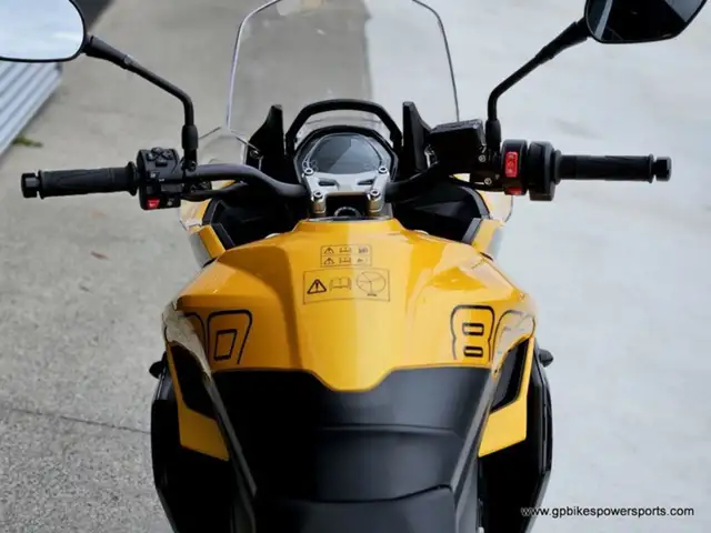 2026 Triumph Tiger Sport 800 Cosmic YellowSapphire Black in Street, Cruisers & Choppers in Oshawa / Durham Region - Image 8