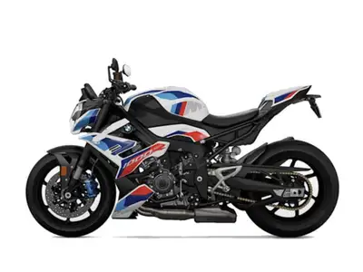 2024 BMW M 1000 R Light White/M MotorsportLIFE IN THE FAST LANE Pushes you to the limit: the M 1000...