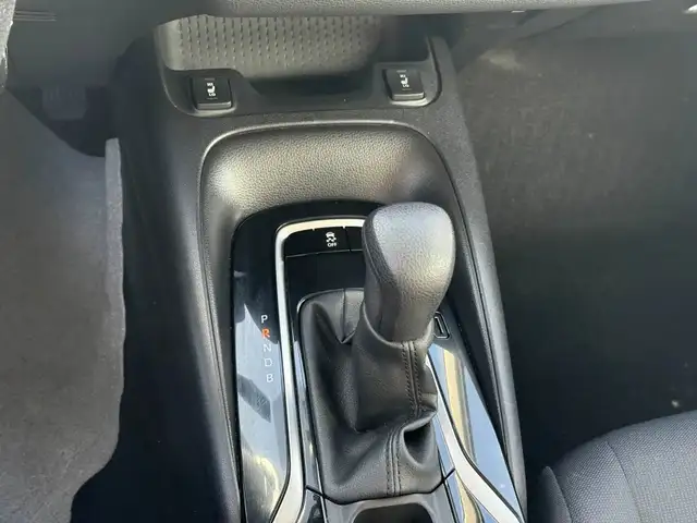 Toyota Corolla LE CVT 2021 à vendre in Cars & Trucks in City of Montréal - Image 9