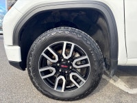 2025 SIERRA 1500 AT4 3.0L Duramax Diesel, Sunroof, AT4 Preferred pack, 20 inch wheels, Clean Carfax!... (image 3)